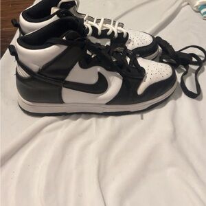 Nike Black and White High-Top Shoes